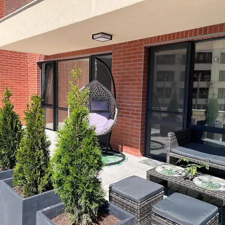 A-brilliant, New! Spacious & Modern In Whit Garage Варна