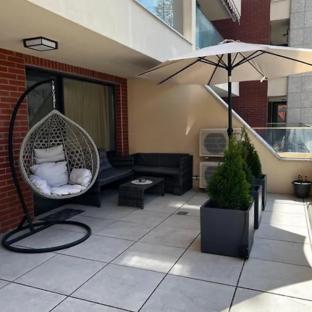 A-brilliant, New! Spacious & Modern In Whit Garage Варна