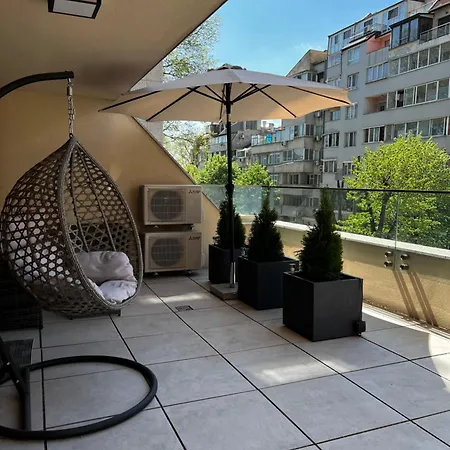 Daire A-brilliant, New! Spacious & Modern In Whit Garage Varna