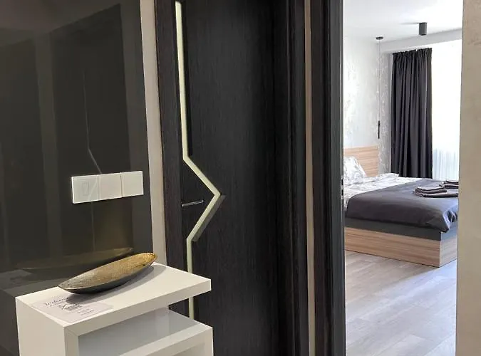 公寓 A-brilliant, New! Spacious & Modern In Whit Garage 瓦爾納