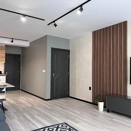 A-brilliant, New! Spacious & Modern In Whit Garage Lägenhet *