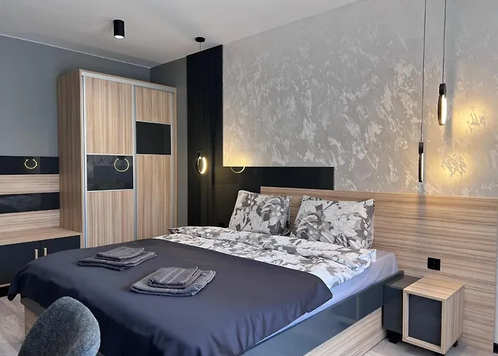 A-brilliant, New! Spacious & Modern In Whit Garage Appartement Varna